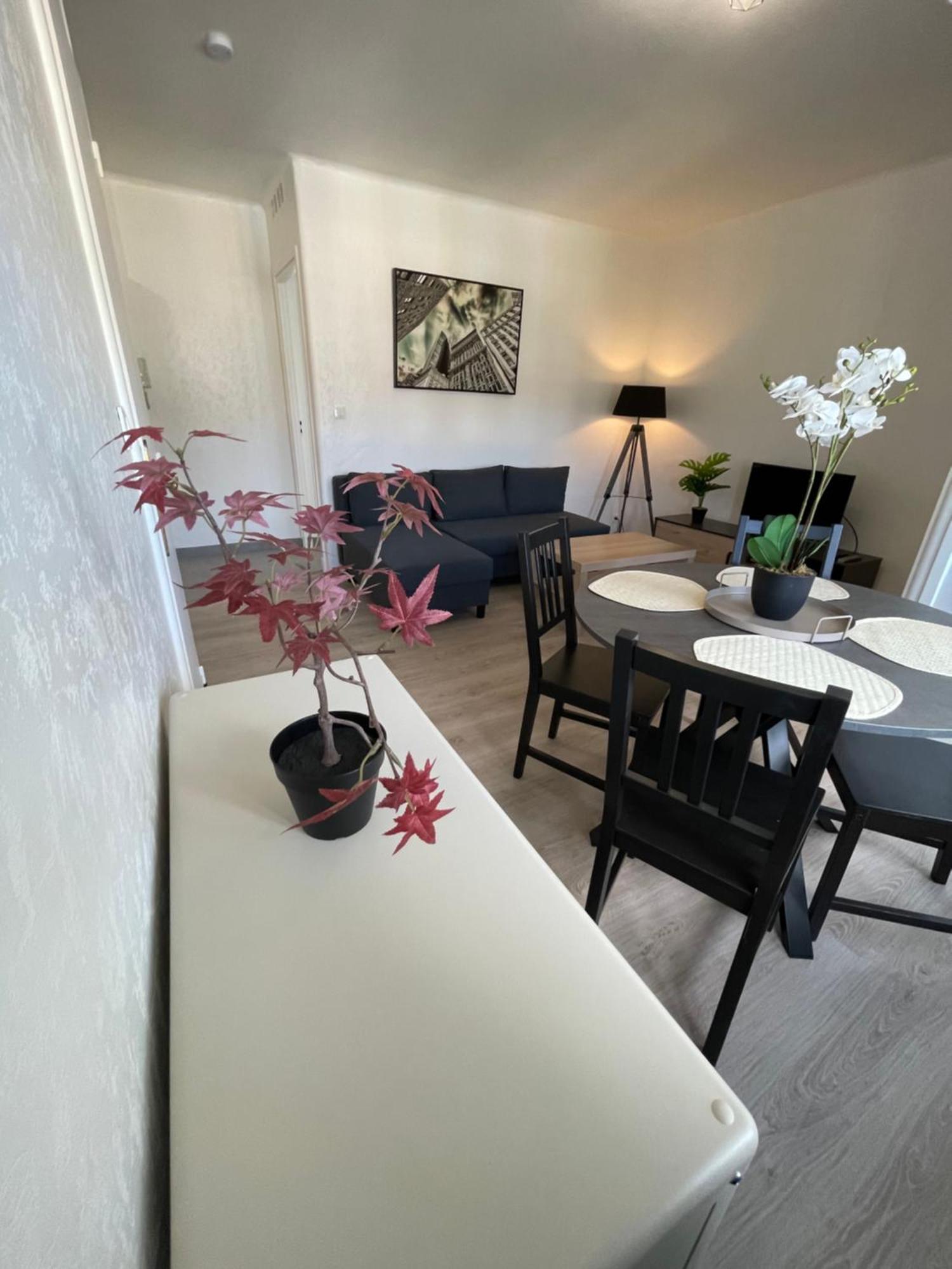 Appartement Renove Tout Equipe, Centre Ville, Proche De La Gare Et Commerce Flers  Luaran gambar