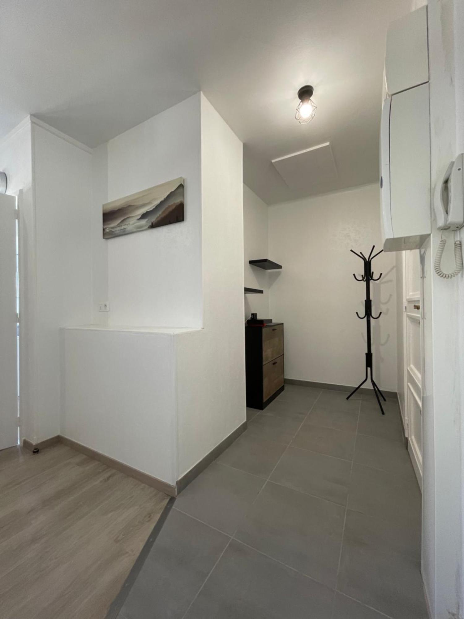 Appartement Renove Tout Equipe, Centre Ville, Proche De La Gare Et Commerce Flers  Luaran gambar