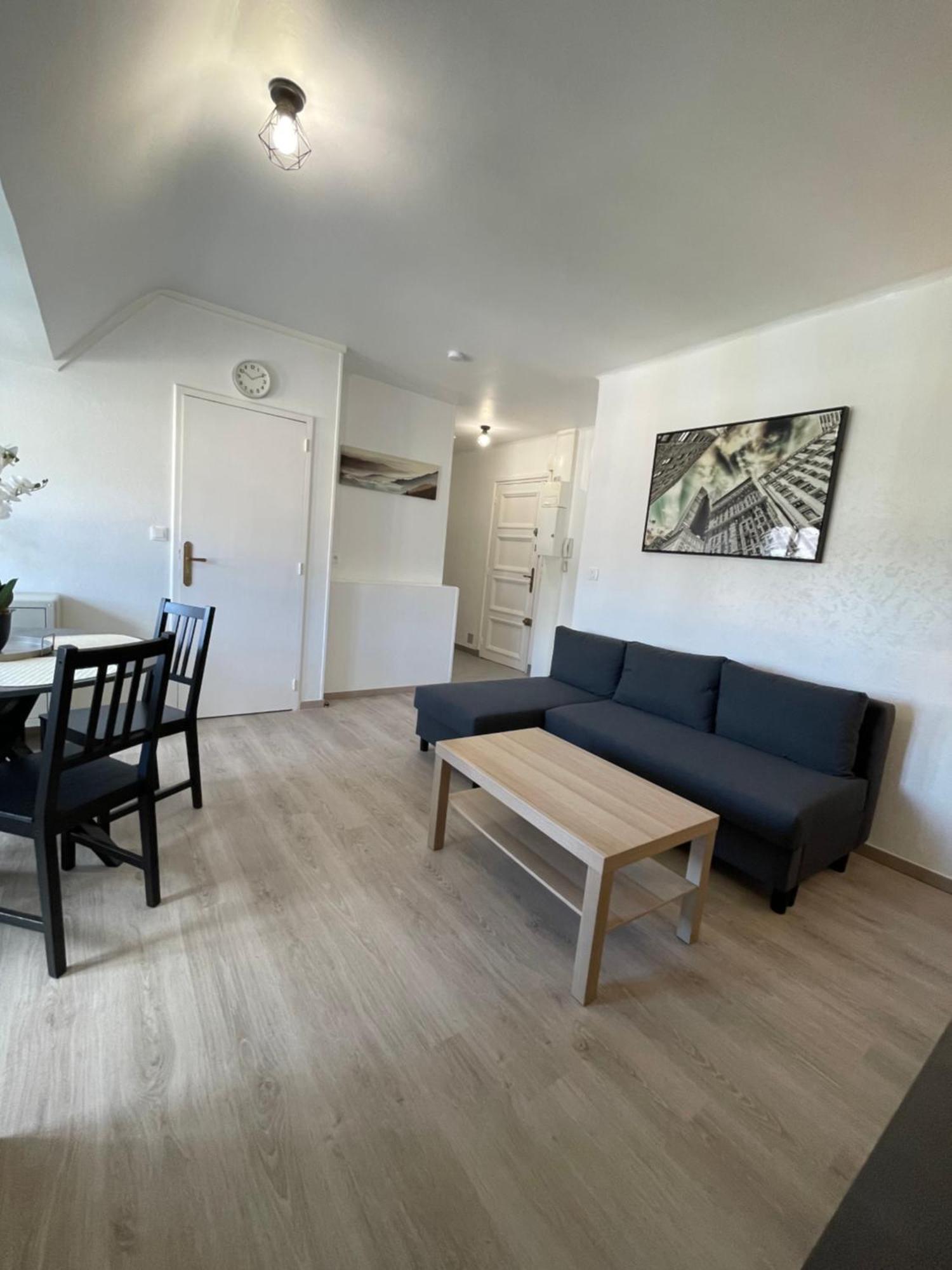 Appartement Renove Tout Equipe, Centre Ville, Proche De La Gare Et Commerce Flers  Luaran gambar