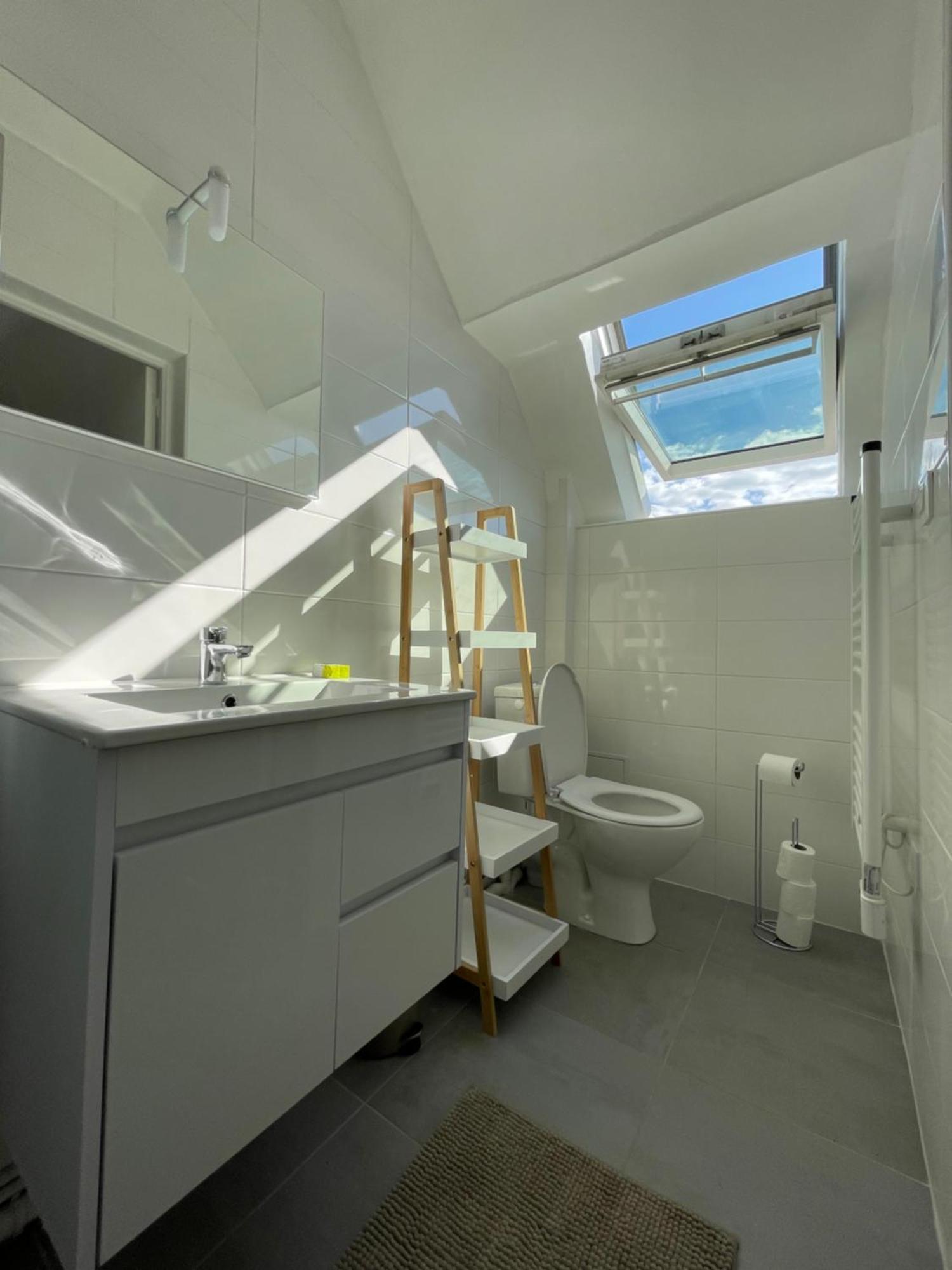 Appartement Renove Tout Equipe, Centre Ville, Proche De La Gare Et Commerce Flers  Luaran gambar