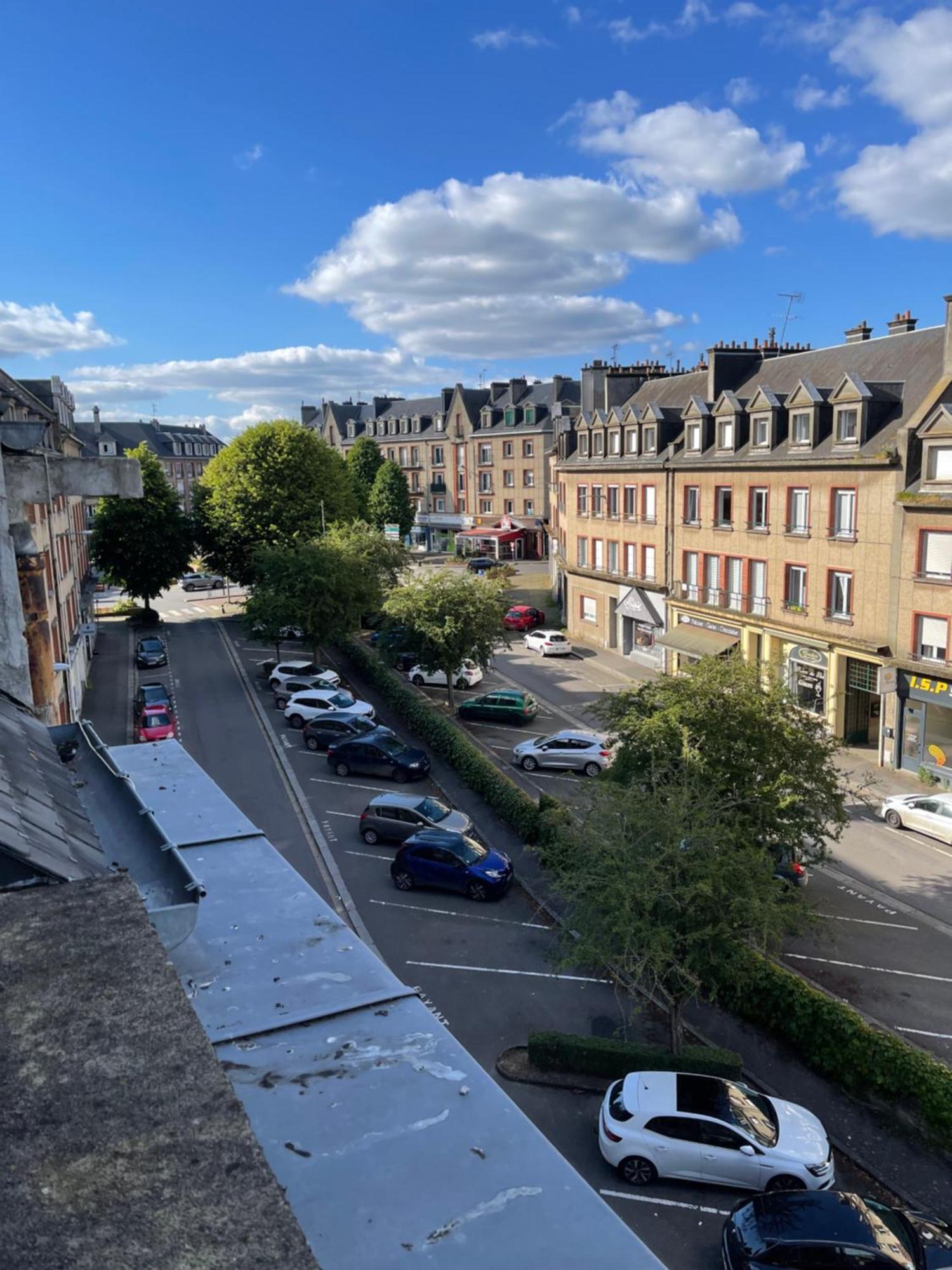 Appartement Renove Tout Equipe, Centre Ville, Proche De La Gare Et Commerce Flers  Luaran gambar